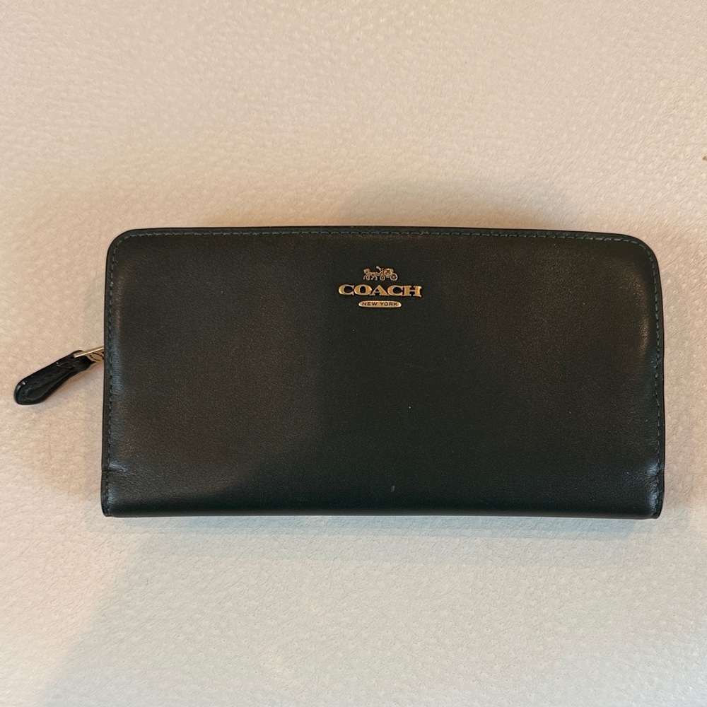 Coach Hunter Green Slim Leather Zip Wallet